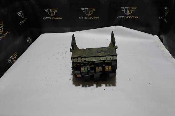 FORD TRANSİT 350 E-ED-EL-L-M ÇIKMA PARÇA TRANSİT V347 SİGORTA KUTUSU ALT